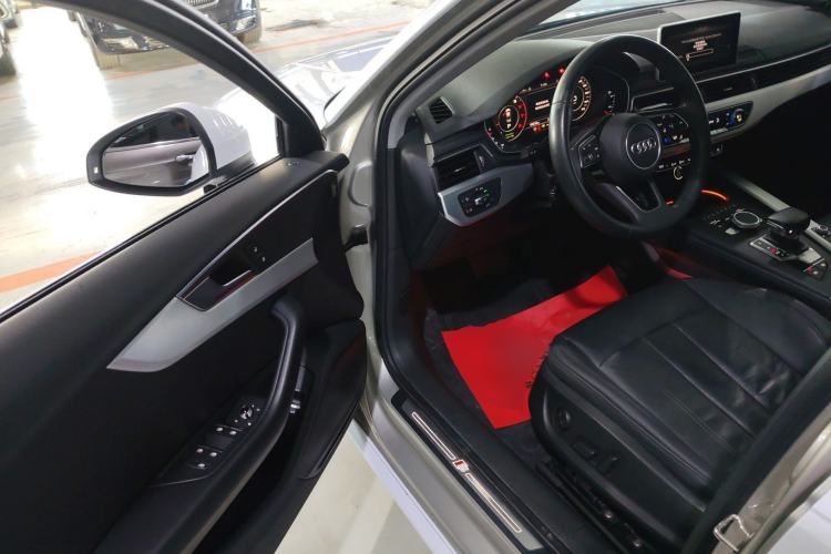 Used Audi A4L 2019 40 TFSI Fashion Version China V
