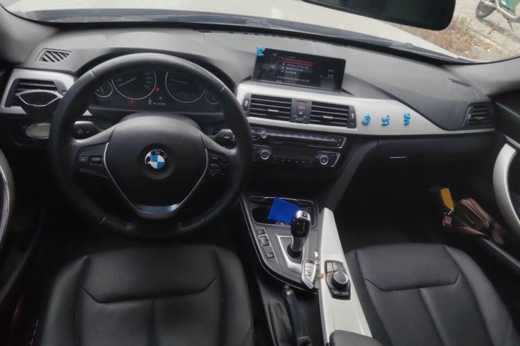 Used BMW 3 Series GT 2017 320i Sport Edition

