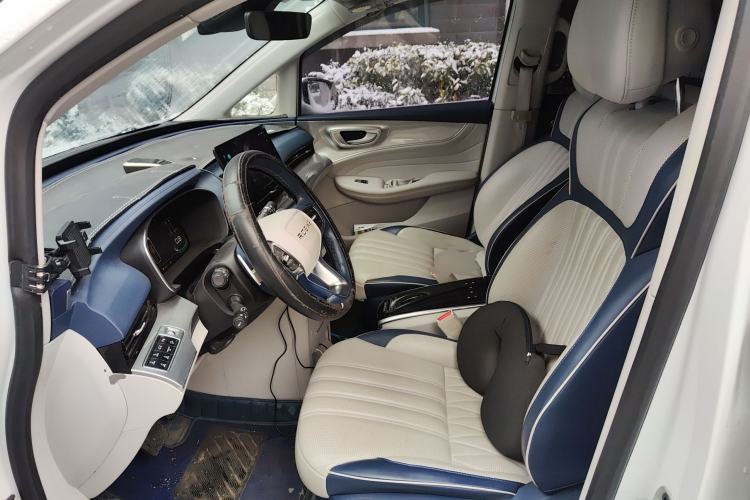 Used Roewe iMAX8 2021 400TGI Supreme Series Ultimate Edition
