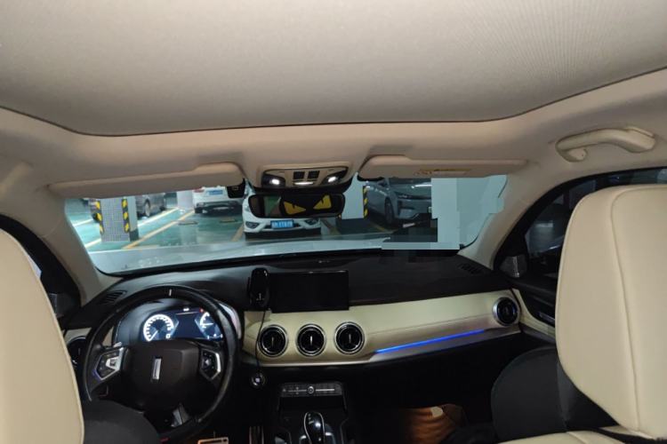 Used Wey VV6 2018 2.0T Two-Wheel-Drive Ultra-Luxury Version China V Standard