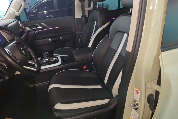 Used Tank 300 2021 City Edition 2.0T—Truly Stylish
