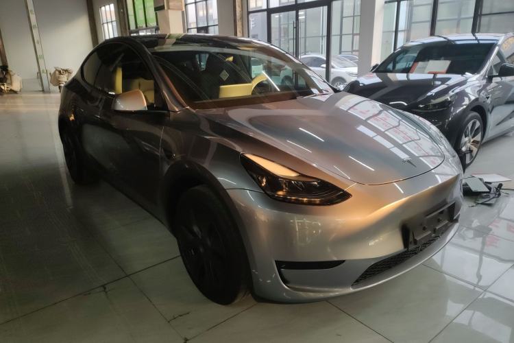 Used Tesla Model Y 2024 Rear-Wheel-Drive Version
