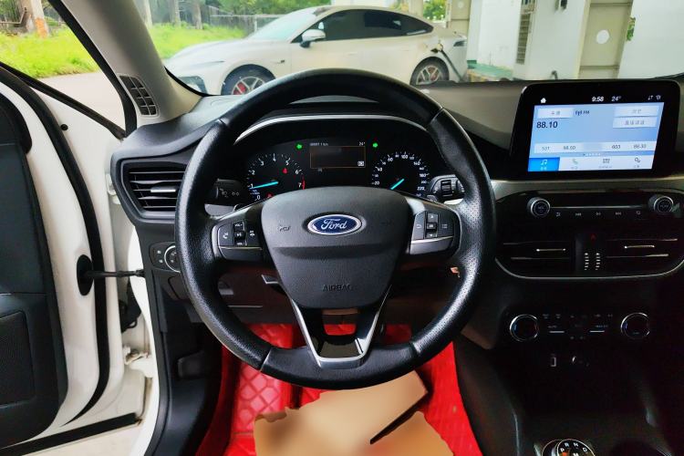 Used Ford Focus 2019 Sedan EcoBoost 180 Automatic Trend Edition
