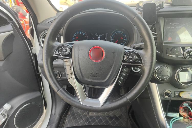 Used BYD Song 2017 Gaishi Upgrade Edition 1.5TI Manual Elite Model
