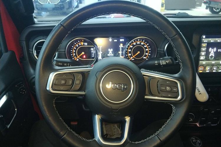 Used  Gladiator 2022 3.6L Pioneer Edition
