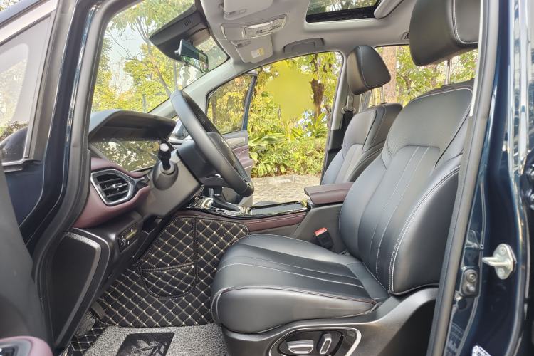 Used GAC Trumpchi M6 2023 PRO 270T DCT Luxury Edition
