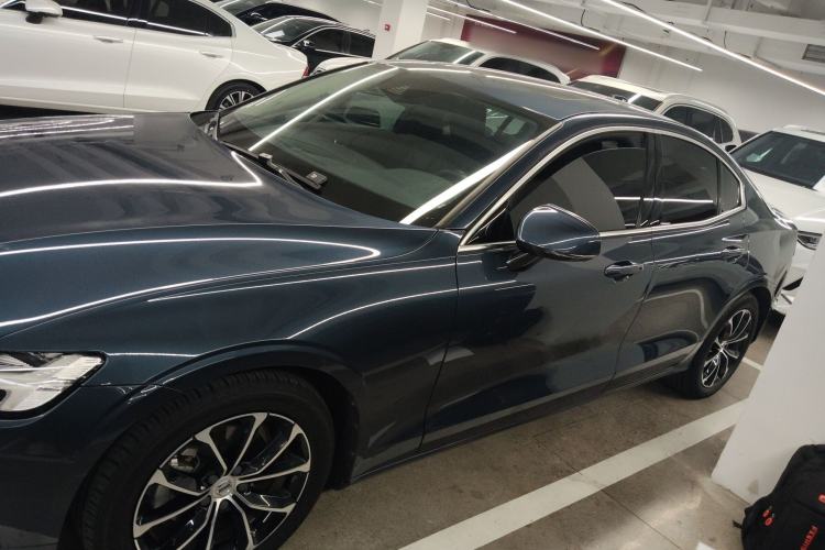 Used Volvo S60 2022 B4 Zhiyi Luxury Edition