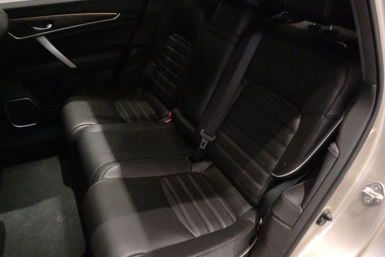 Used Honda UR-V 2017 240TURBO Two-Wheel Drive Luxury Edition China V
