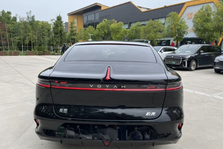 Used VOYAH PASSION 2024 PHEV Four-Wheel Drive Ultra-Long Range Flagship Model
