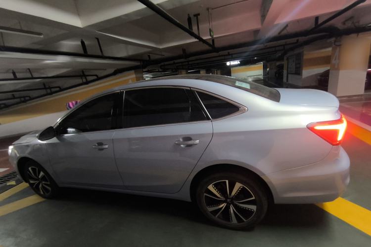 Used  ER6 2021 New Dynamic Edition 620km Smart Drive Version
