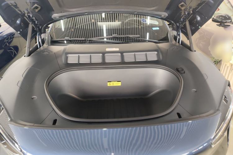 Used  YU7 2025 Ultra-Long Range High-Performance All-Wheel-Drive Max Edition
