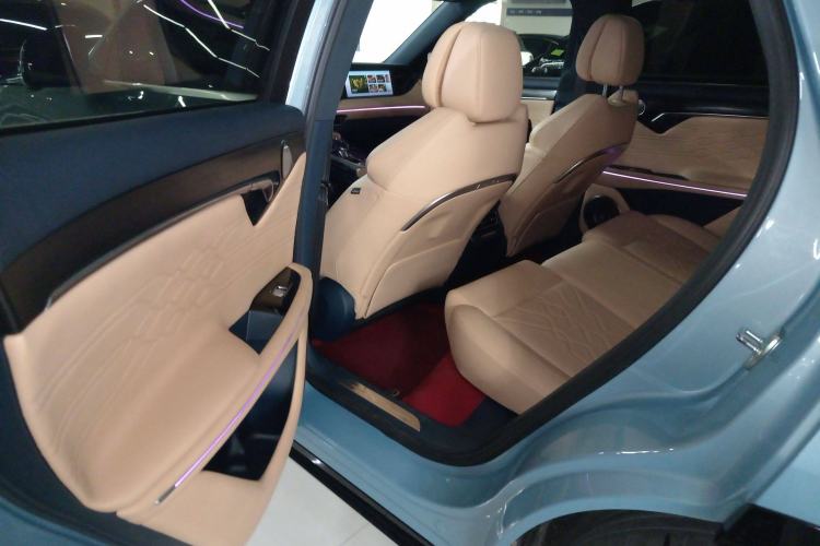 Used VOYAH FREE 2021 Four-Wheel Drive Standard Range-Extended Exclusive Luxury Package
