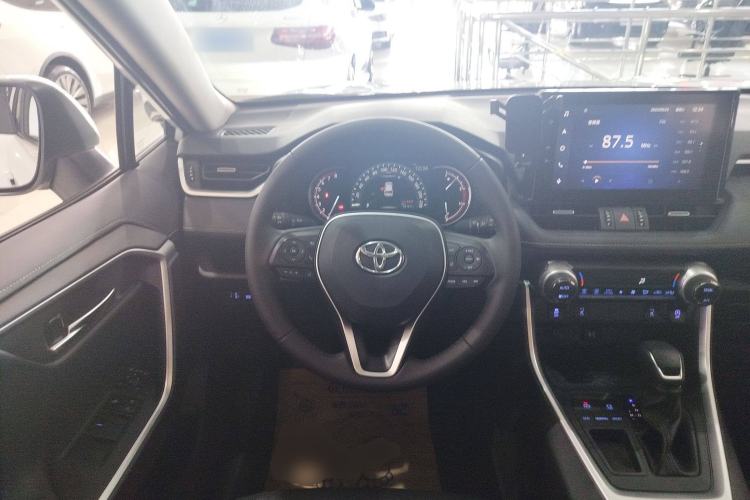 Used Toyota RAV4 2022 2.0L CVT Two-Wheel Drive Fashion Plus Edition
