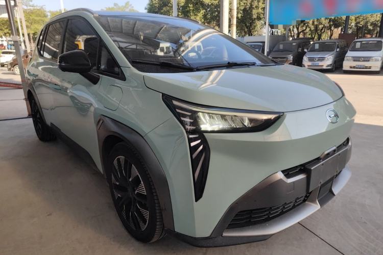 Used AION Y 2022 70 Tech Edition Lithium Iron Phosphate
