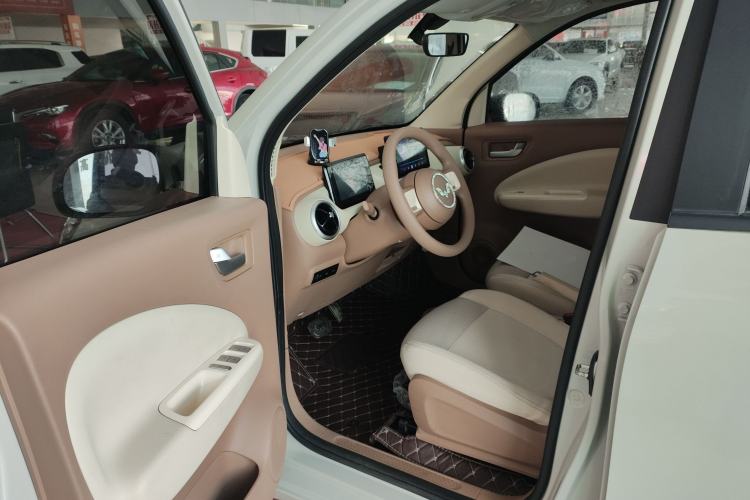 Used Wuling Hongguang MINIEV 2025 Four-Door Version Advanced Edition
