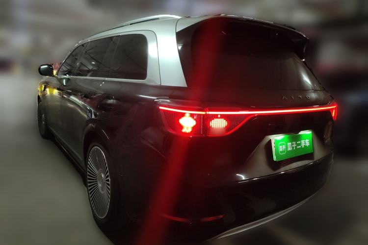 Used Hima AITO M9 2025 Extended-Range Ultra Version 52 kWh 6-Seater