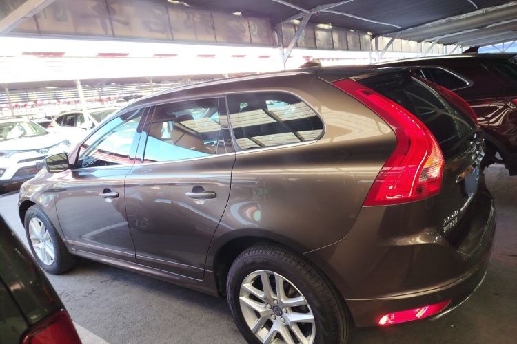 Used Volvo XC60 2017 T5 Smart Upgrade Edition
