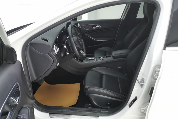 Used Mercedes-Benz GLA 2017 GLA 220 4MATIC Fashion Model
