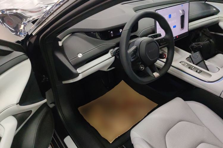 Used  SU7 2024 Rear-Drive Long-Range Intelligent Driving Version
