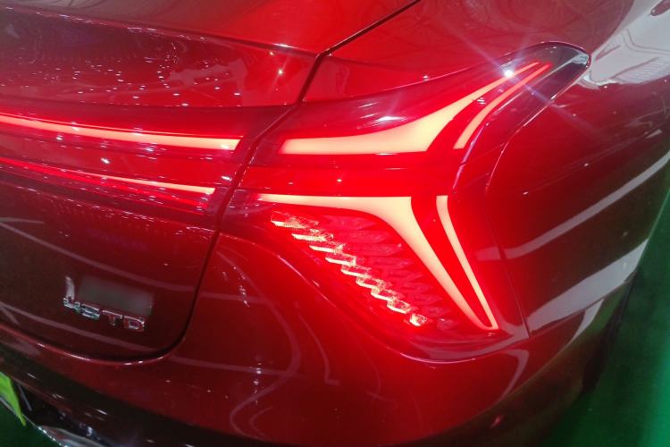 Used Hongqi H6 2023 2.0T ZhiZhen Edition
