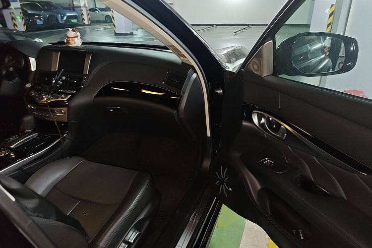 Used Infiniti Q70 2015 Q70L 2.5L Elite Edition
