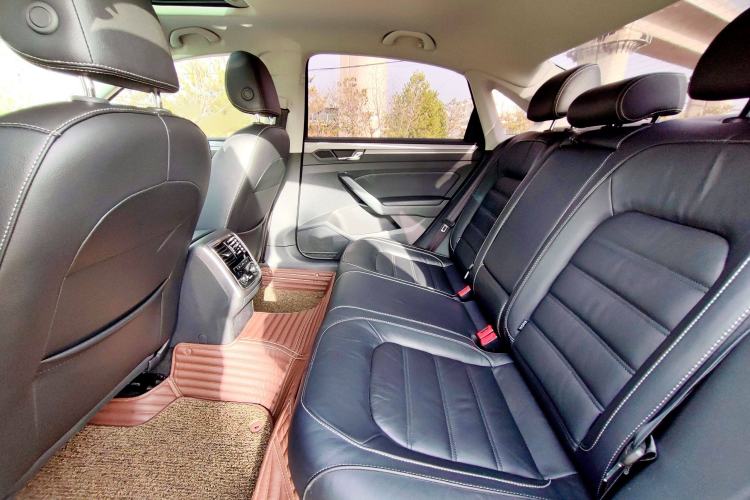 Used Volkswagen Passat 2017 330TSI DSG Luxury Edition
