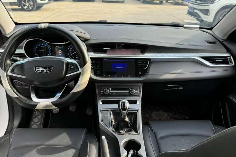 Used Geely Auto Emgrand 2019 Leading Edition 1.5L Manual Luxury Model China VI Standard
