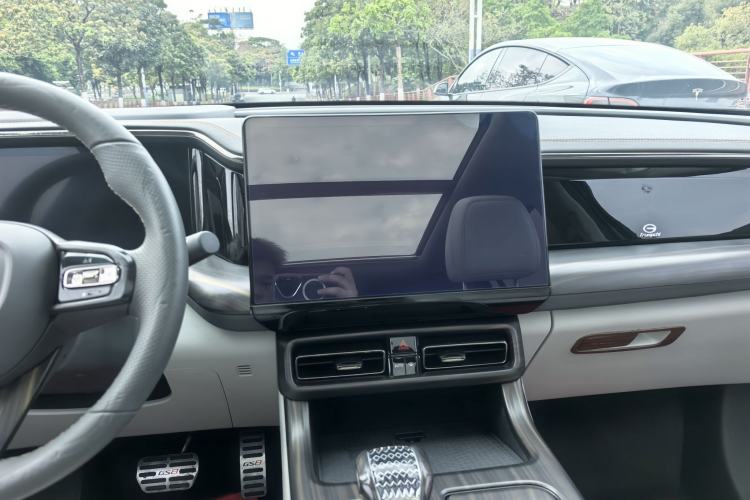 Used GAC Trumpchi GS8 2022 Dual-Engine Series 2.0TM Four-Wheel Drive Prestige Edition (6 Seats)
