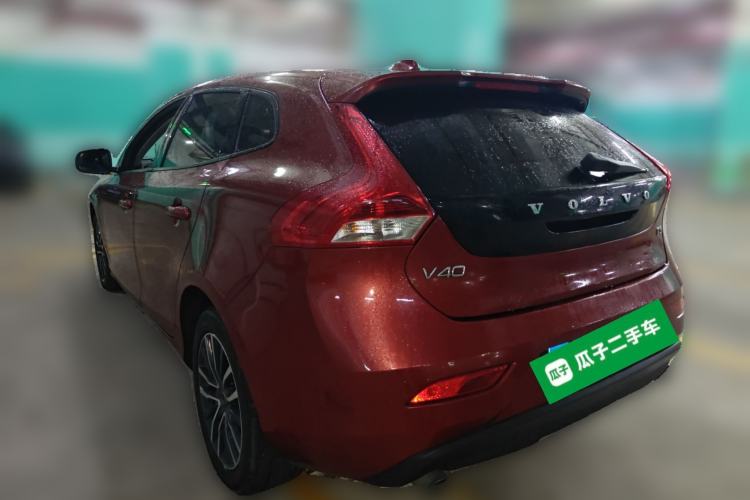 Used Volvo V40 2017 T3 Zhiyi Edition
