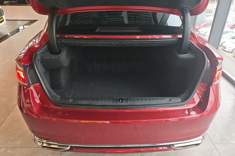 Used Geely Auto Emgrand GT 2018 1.5T MHEV Yaozun Edition