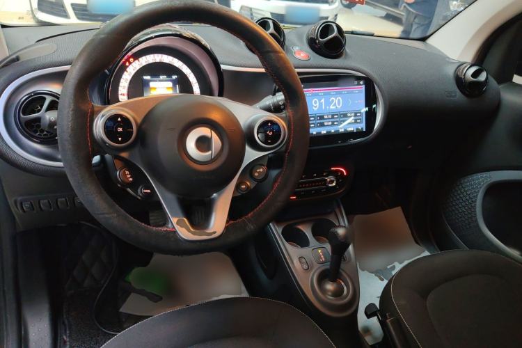 Used  fortwo 2015 1.0L 52 kW Hardtop Passion Edition
