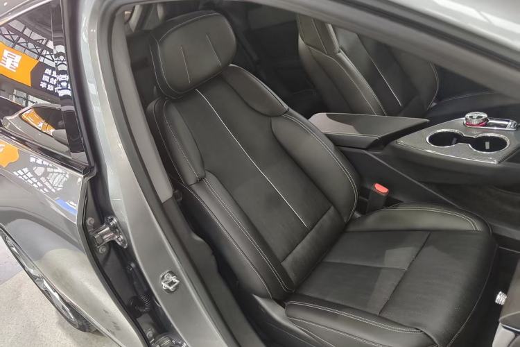 Used Cadillac OPTIQ 2024 Standard Range Version
