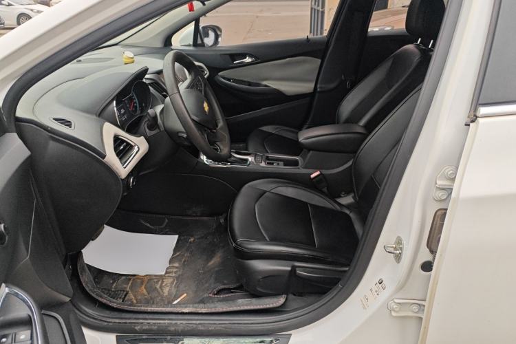 Used Chevrolet Cruze 2017 1.5L Automatic Xuanfeng Edition
