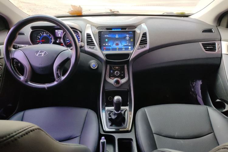 Used Hyundai Elantra 2015 1.6L Manual Leading Model
