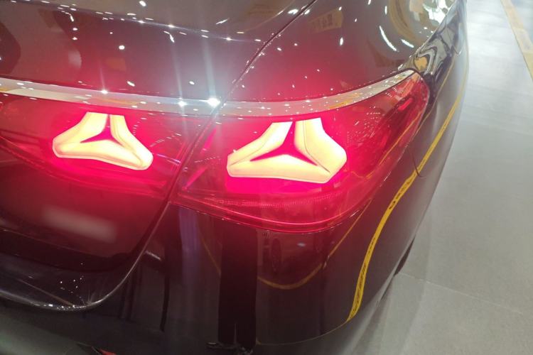 Used Mercedes-Benz E-Class 2025 E 260 L