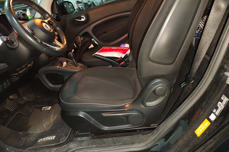 Used  fortwo 2018 1.0L 52kW Hardtop Passion Edition China V Standard
