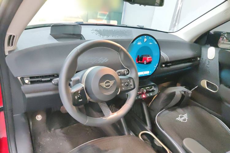 Used  Electric MINI COOPER 2024 452km COOPER SE Artist
