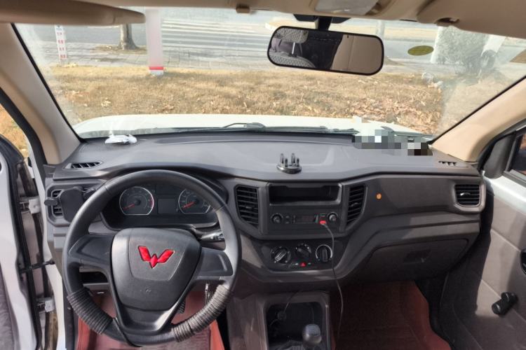 Used Wuling Hongguang V 2021 1.5L Jingqu Version LAR
