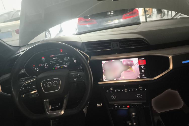 Used Audi Q3 2024 40 TFSI Fashion Dynamic Model
