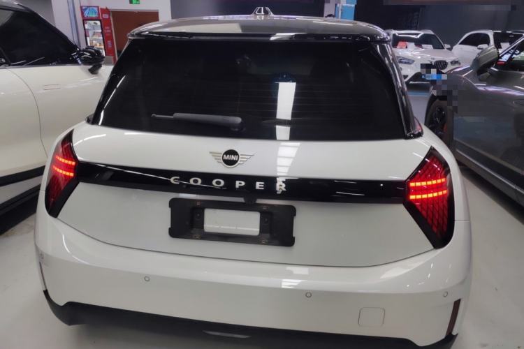 Used  Electric MINI COOPER 2025 456km COOPER E Classic Style