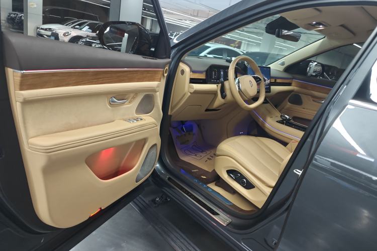 Used Hima AITO M7 2024 1.5T Rear-Drive Plus Version 5 Seats
