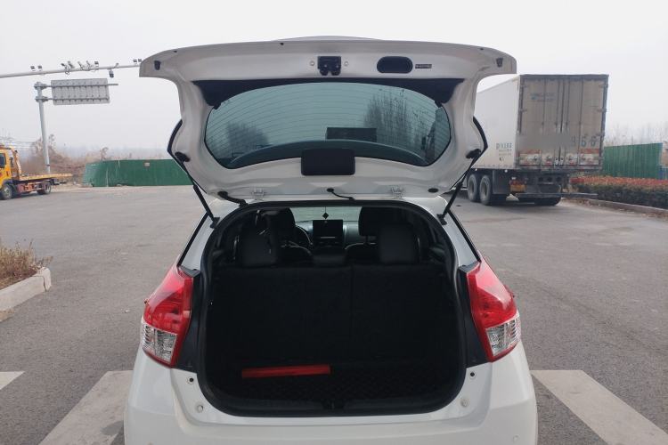 Used Toyota YARiS L 2015 1.5E Automatic Charm Edition