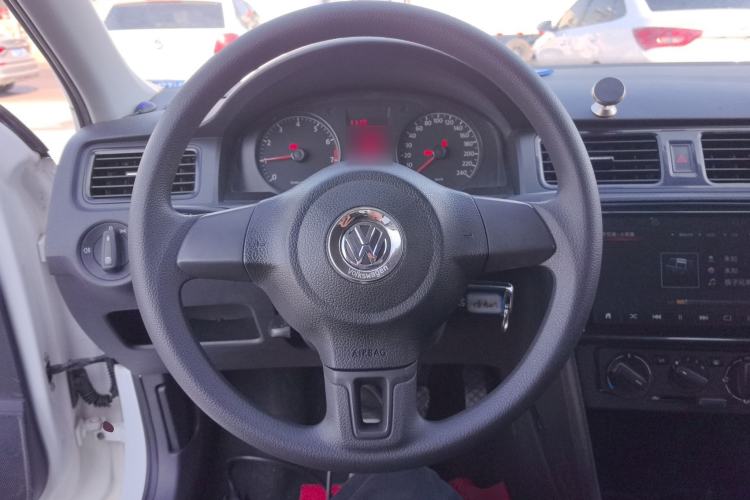 Used Volkswagen Santana 2015 1.4L Manual Fashion Edition
