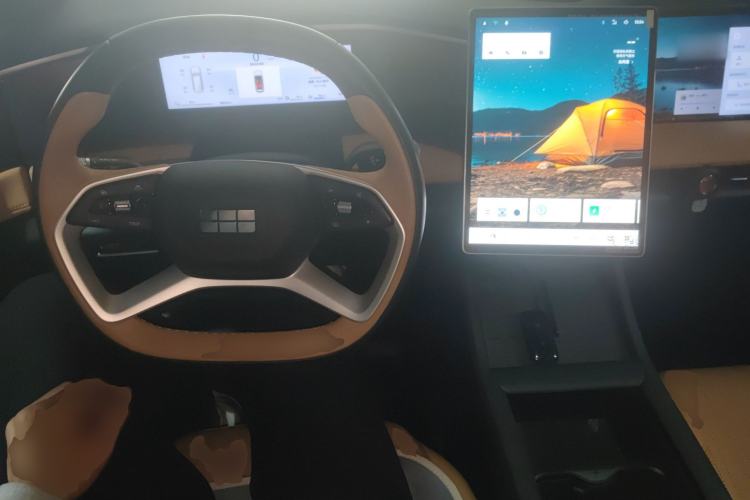 Used  L7 2023 1.5T 115 km MAX
