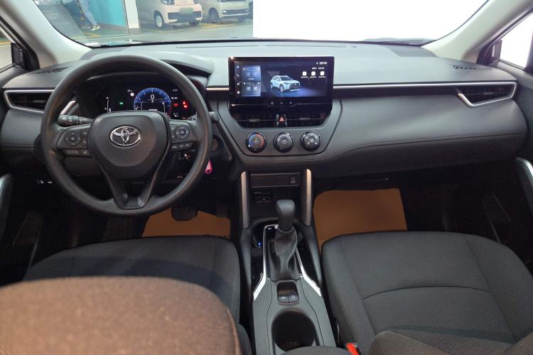 Used Toyota Corolla Cross 2024 2.0L Pioneer Edition
