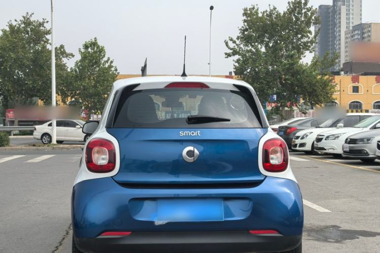 Used  forfour 2016 1.0L 52 kW Dynamic Edition
