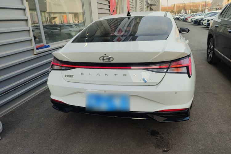 Used Hyundai Elantra 2021 1.5L CVT LUX Prestige Edition