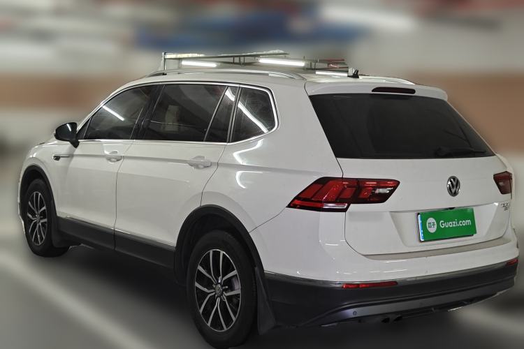 Used Volkswagen Tiguan L 2017 330TSI Automatic Two-Wheel Drive Luxury Edition
