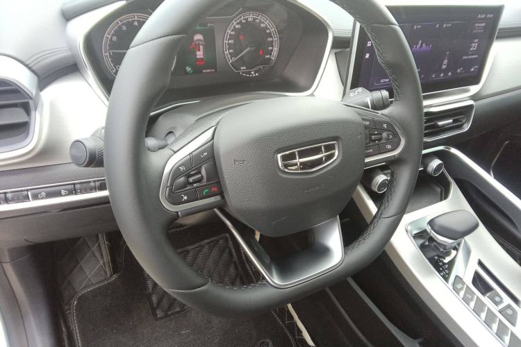 Used Geely Auto Coolray 2023 1.5T DCT Platinum Edition
