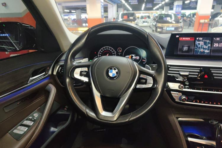 Used BMW 5 Series 2019 Facelifted 530Li Leading Edition Luxury Package
